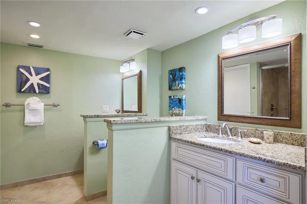 17080 Harbour Point DR, Fort Myers, FL 33908,225005006