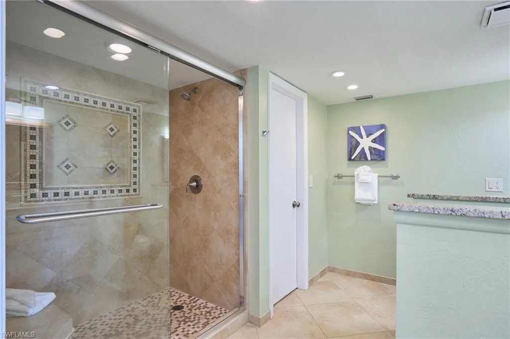 17080 Harbour Point DR, Fort Myers, FL 33908,225005006