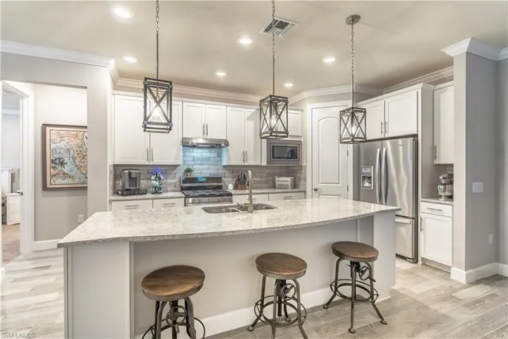 7473 Winding Cypress Dr, Naples, Florida 34114
