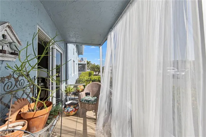 256  Palm  DR, Naples, FL 34112