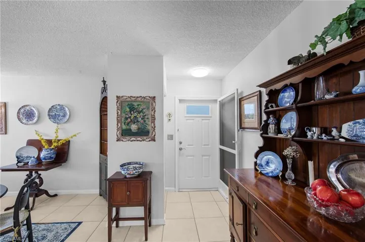 256  Palm  DR, Naples, FL 34112