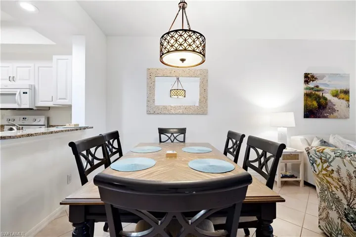 2345 Carrington Ct 6-102, Naples, Florida 34109