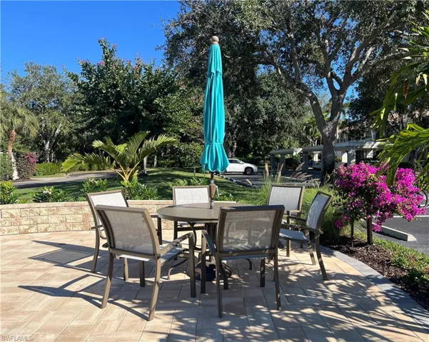 2345 Carrington Ct 6-102, Naples, Florida 34109