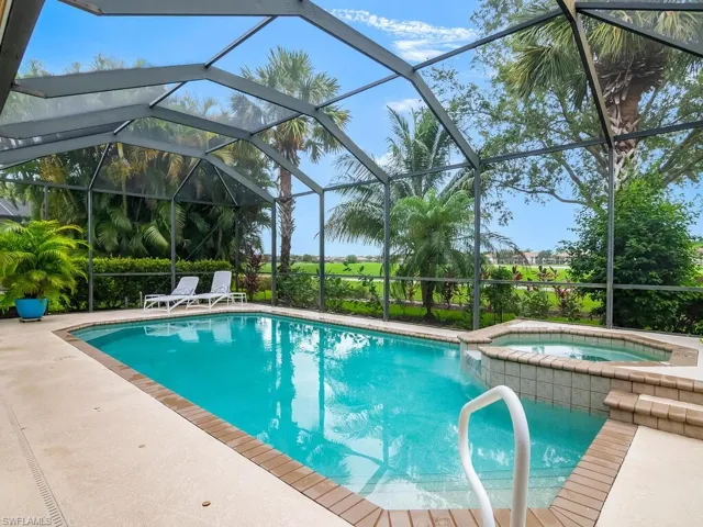 10212  Gator Bay  CT, Naples, FL 34120