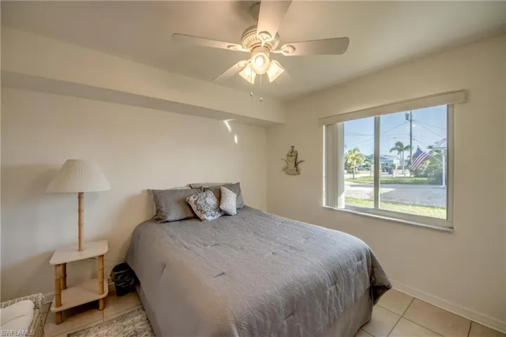2757  Geary  ST, Matlacha, FL 33993