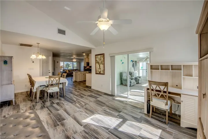 2757  Geary  ST, Matlacha, FL 33993