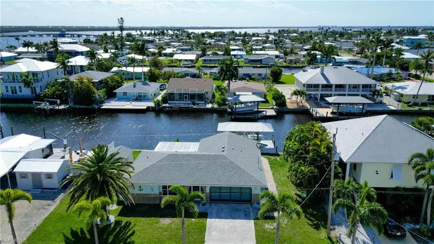 2757  Geary  ST, Matlacha, FL 33993