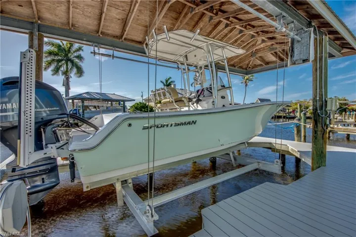 2757  Geary  ST, Matlacha, FL 33993