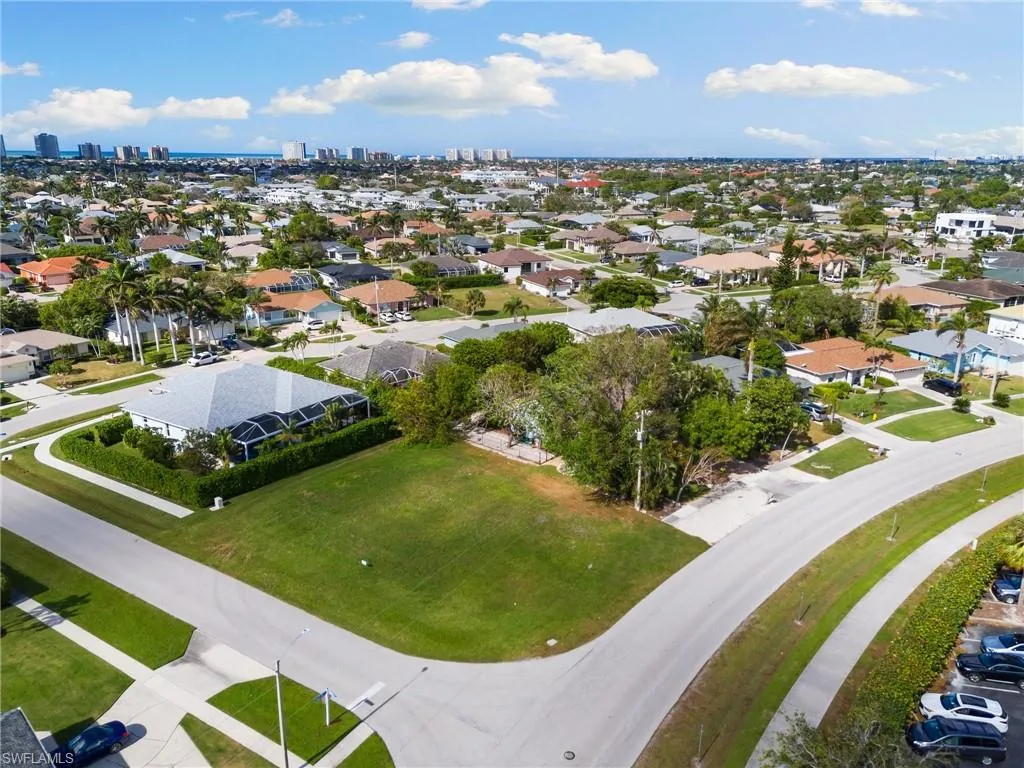120 Sand Hill ST, Marco Island, FL 34145,224089652