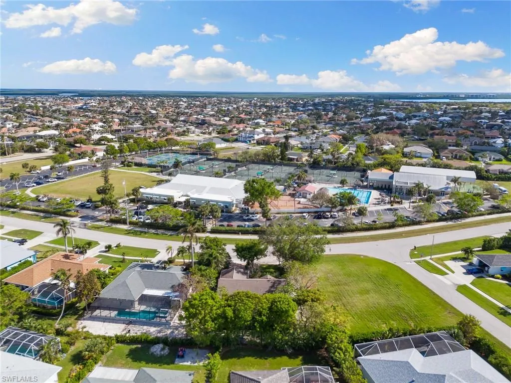 120 Sand Hill ST, Marco Island, FL 34145,224089652