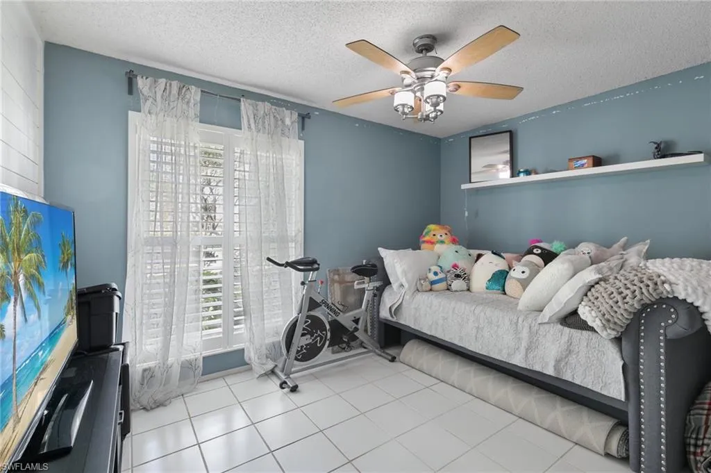 120 Sand Hill ST, Marco Island, FL 34145,224089652