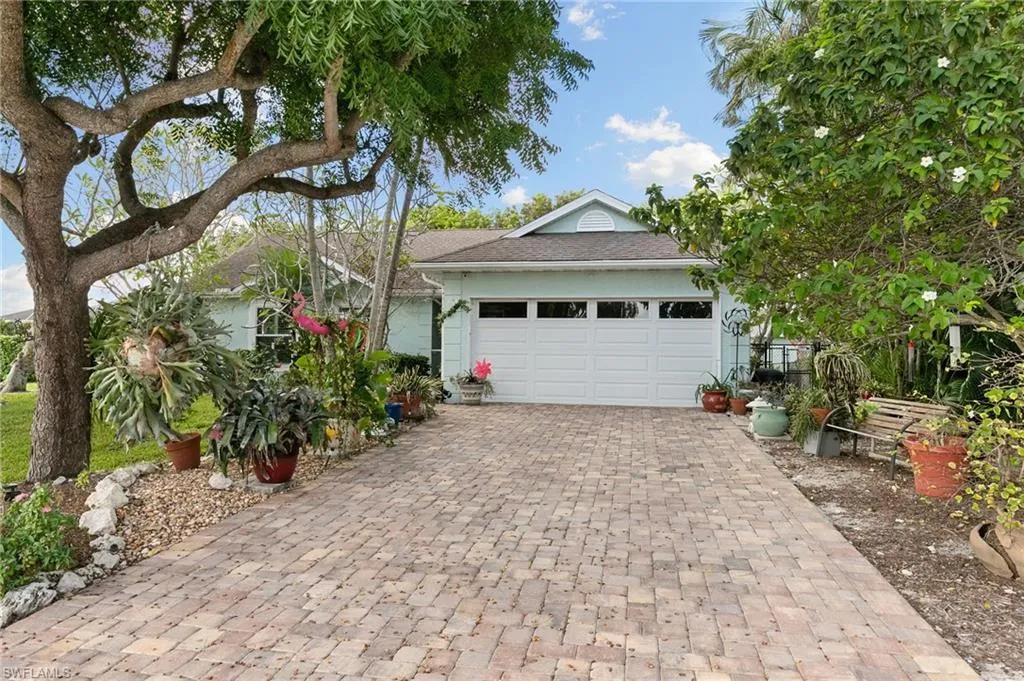 120 Sand Hill ST, Marco Island, FL 34145,224089652