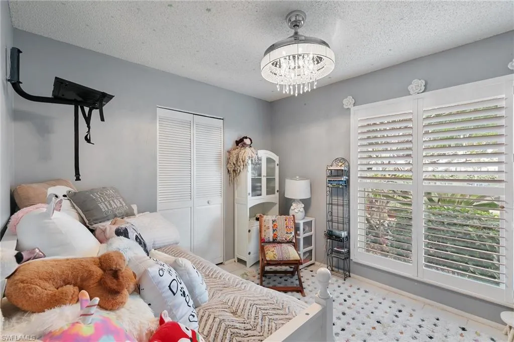 120 Sand Hill ST, Marco Island, FL 34145,224089652