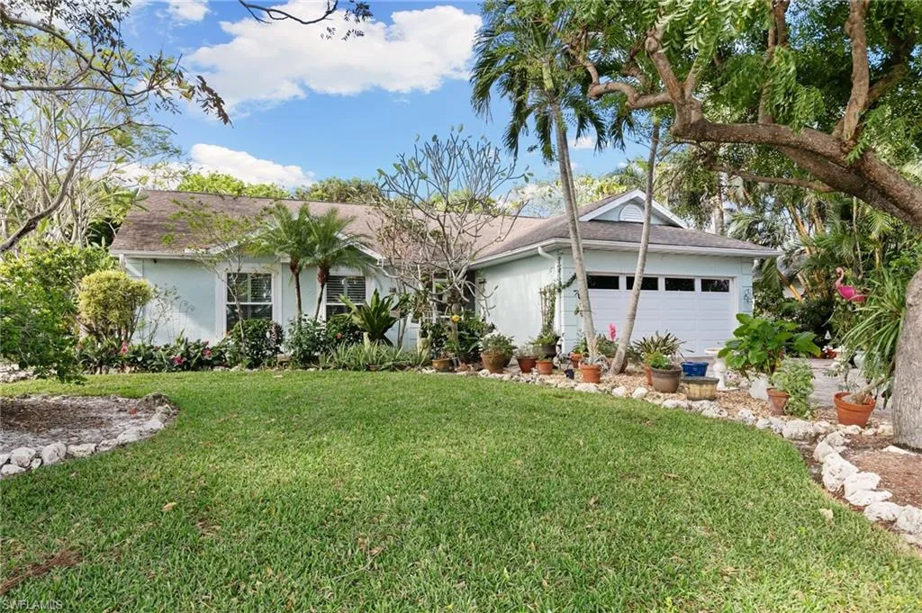 120 Sand Hill ST, Marco Island, FL 34145,224089652