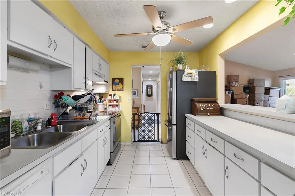120 Sand Hill ST, Marco Island, FL 34145,224089652