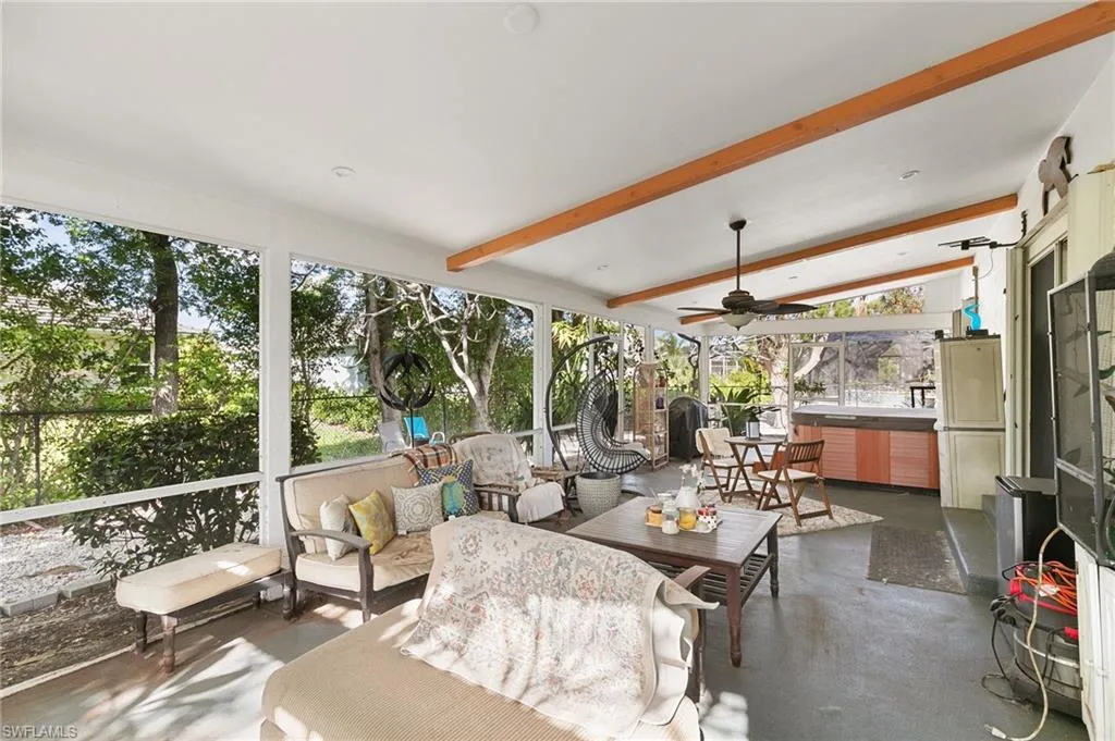 120 Sand Hill ST, Marco Island, FL 34145,224089652