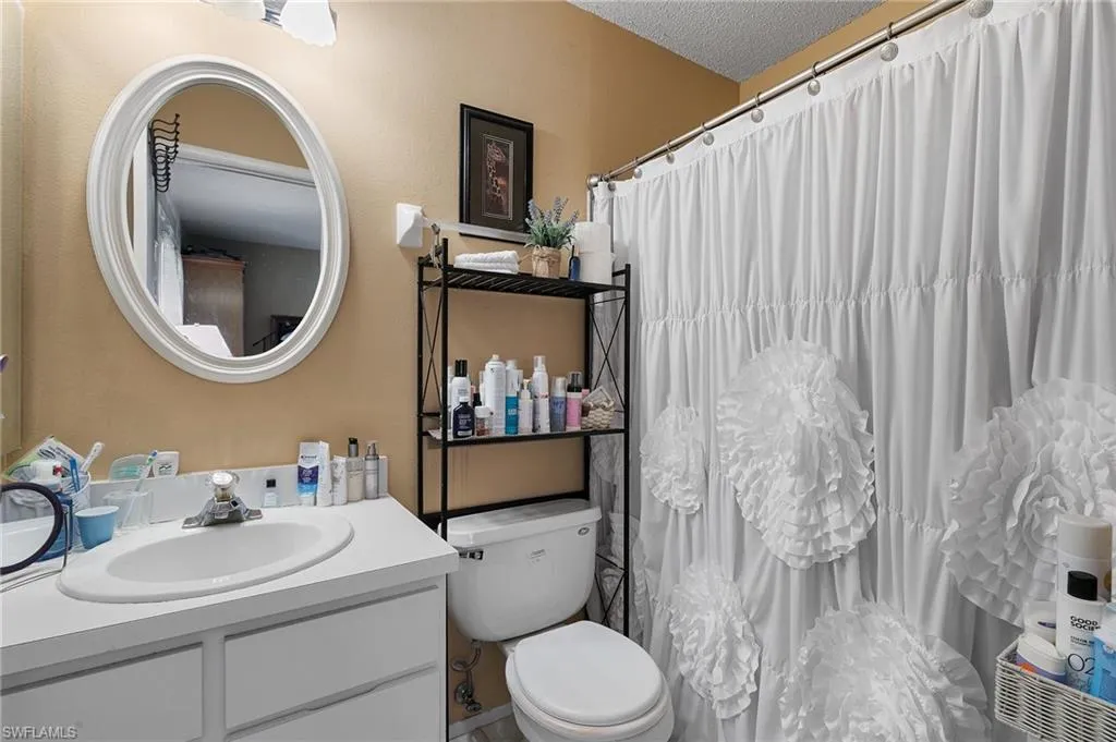 120 Sand Hill ST, Marco Island, FL 34145,224089652