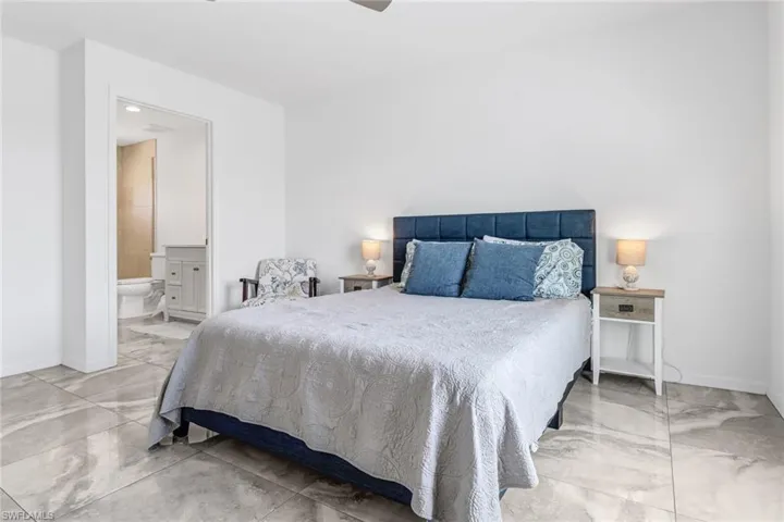 4270  64th NE AVE, Naples, FL 34120