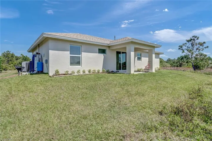 4270  64th NE AVE, Naples, FL 34120