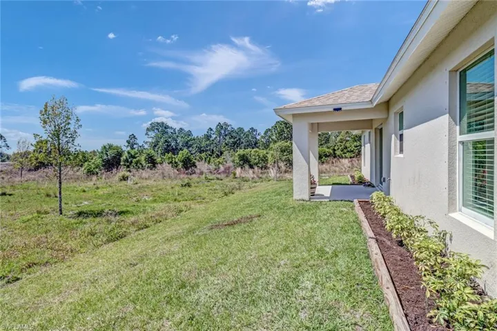 4270  64th NE AVE, Naples, FL 34120