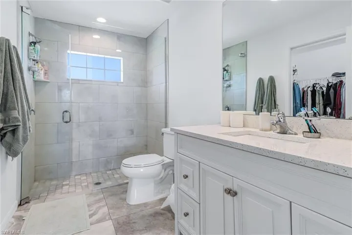 4270  64th NE AVE, Naples, FL 34120