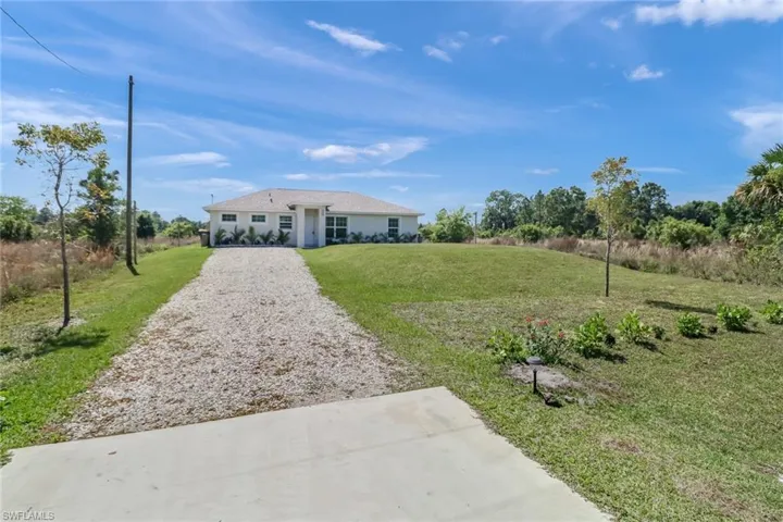 4270  64th NE AVE, Naples, FL 34120