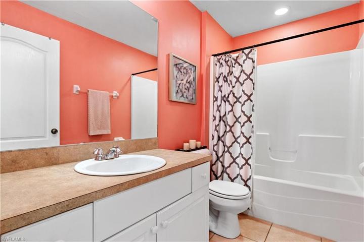 2816 NW 25th TER, CAPE CORAL FL 33993