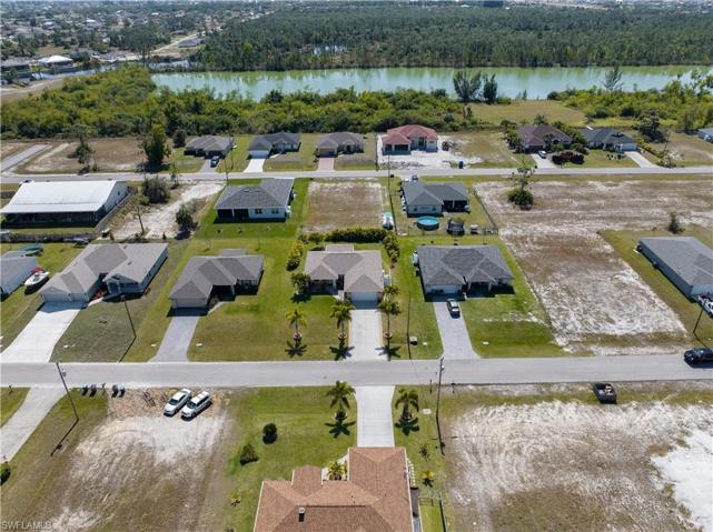 2816 NW 25th TER, CAPE CORAL FL 33993