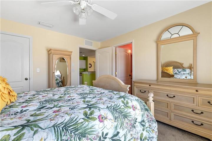 2816 NW 25th TER, CAPE CORAL FL 33993