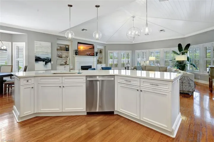 15771  Caloosa Creek  CIR, Fort Myers, FL 33908