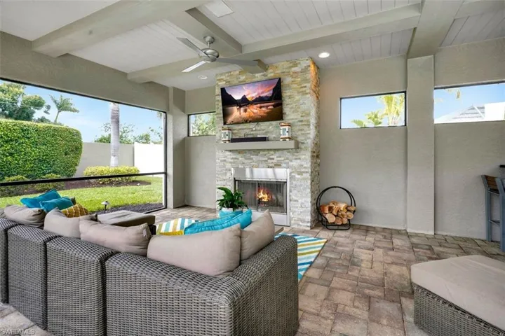 15771  Caloosa Creek  CIR, Fort Myers, FL 33908