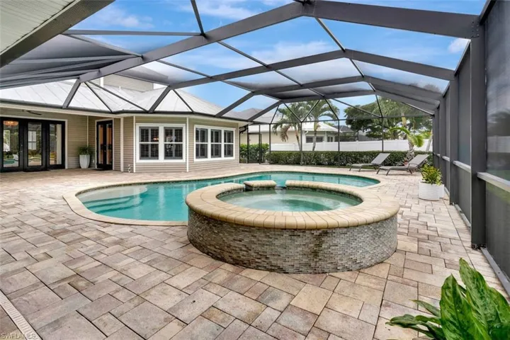 15771  Caloosa Creek  CIR, Fort Myers, FL 33908
