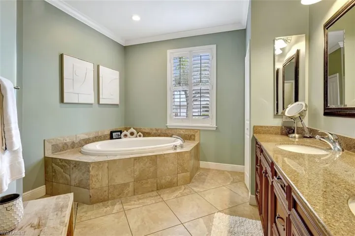 15771  Caloosa Creek  CIR, Fort Myers, FL 33908