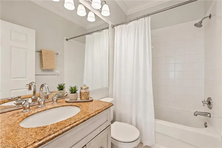 17929  Modena  RD, Miromar Lakes, FL 33913