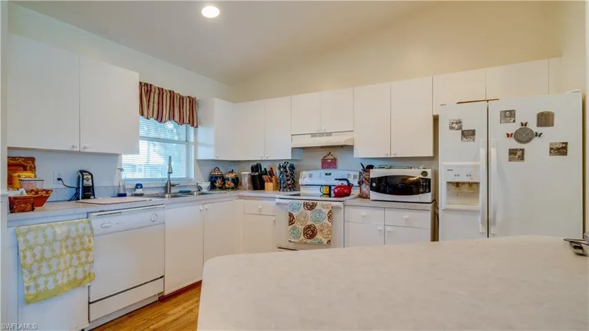 2729 SW 11th  CT, Cape Coral, FL 33914