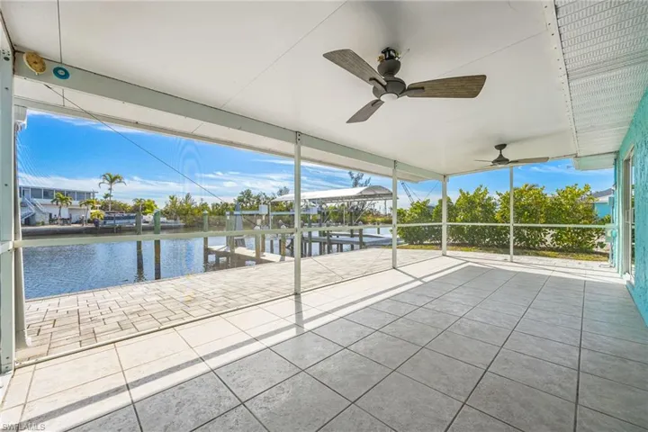 2892 Sanibel Blvd, St. James City, Florida 33956