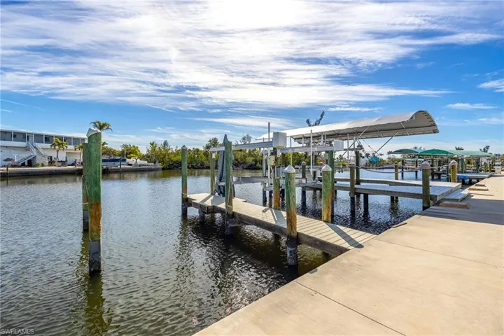 2892 Sanibel Blvd, St. James City, Florida 33956