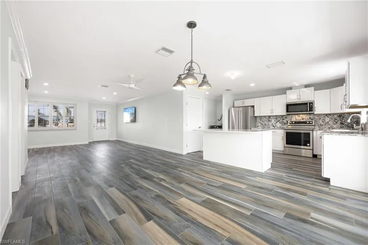 2892 Sanibel Blvd, St. James City, Florida 33956