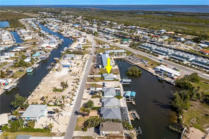 2892 Sanibel Blvd, St. James City, Florida 33956