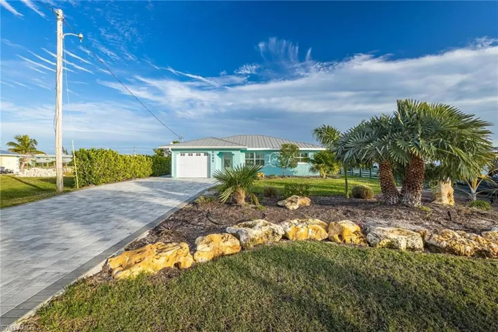 2892  Sanibel  BLVD, St. James City, FL 33956