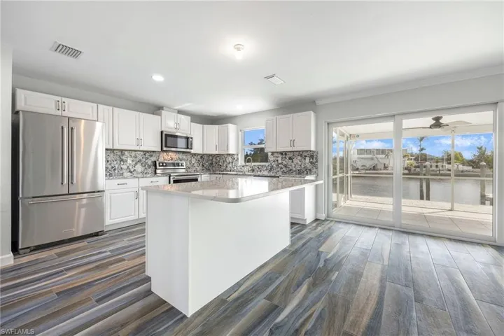 2892 Sanibel Blvd, St. James City, Florida 33956