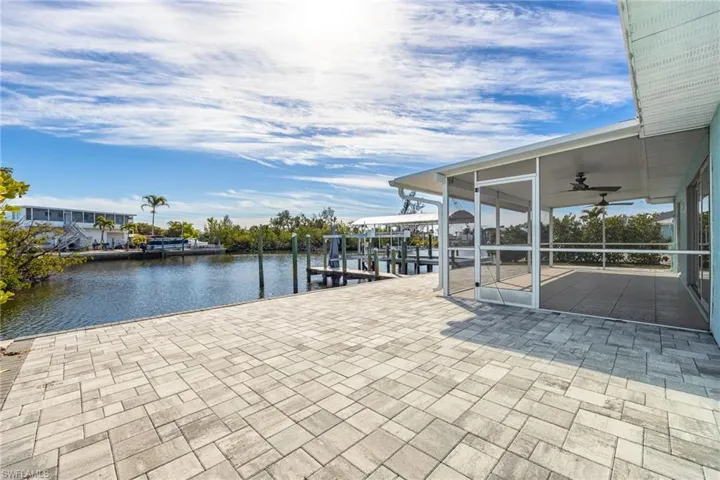 2892 Sanibel Blvd, St. James City, Florida 33956