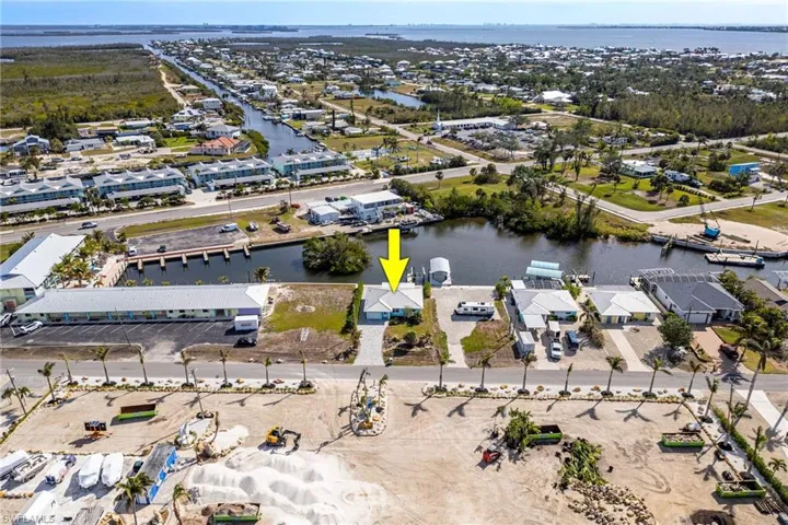2892  Sanibel  BLVD, St. James City, FL 33956