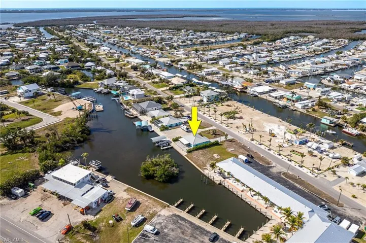 2892 Sanibel Blvd, St. James City, Florida 33956