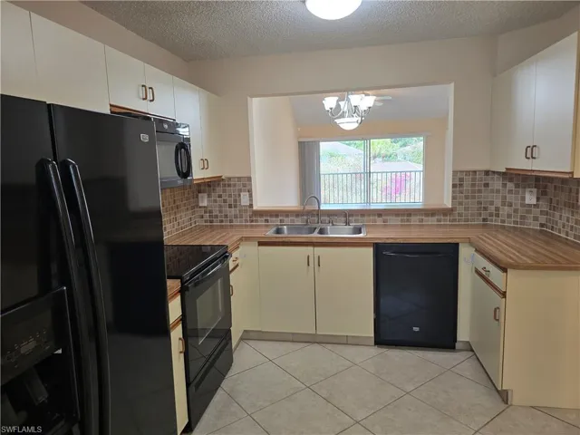 5741 Whitaker Rd D203, Naples, Florida 34112