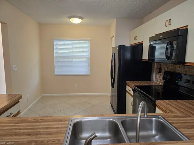 5741 Whitaker Rd D203, Naples, Florida 34112