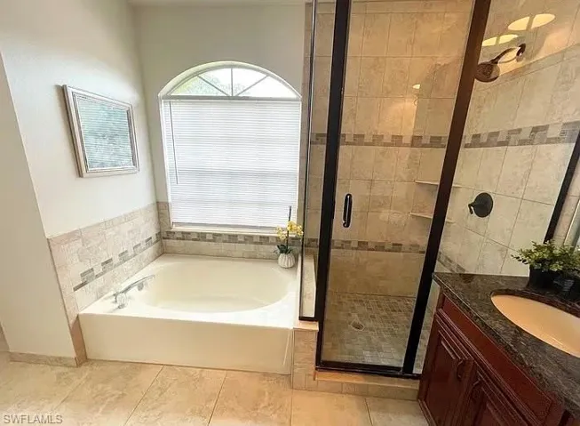 807 Bluegrass Ln, Brandon, Florida 33510
