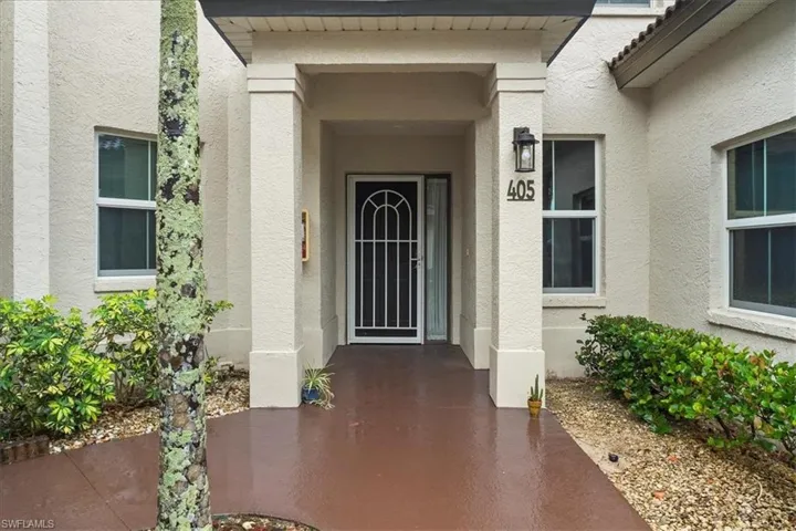 400  Diamond  CIR, Naples, FL 34110