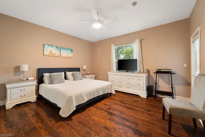 400  Diamond  CIR, Naples, FL 34110