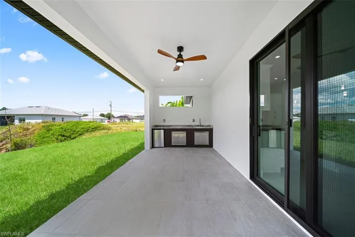 1024 Ne 1st Pl, Cape Coral, Florida 33909